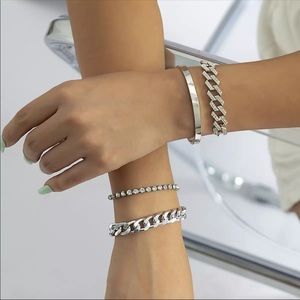 💙Stylish Set White Gold Plated  Bracelets